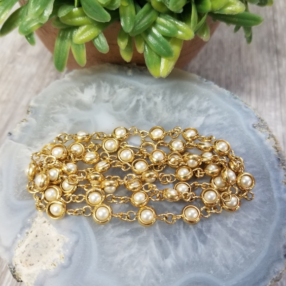 Crown Trifari goldtone mini pearls necklace - Picture 2 of 9